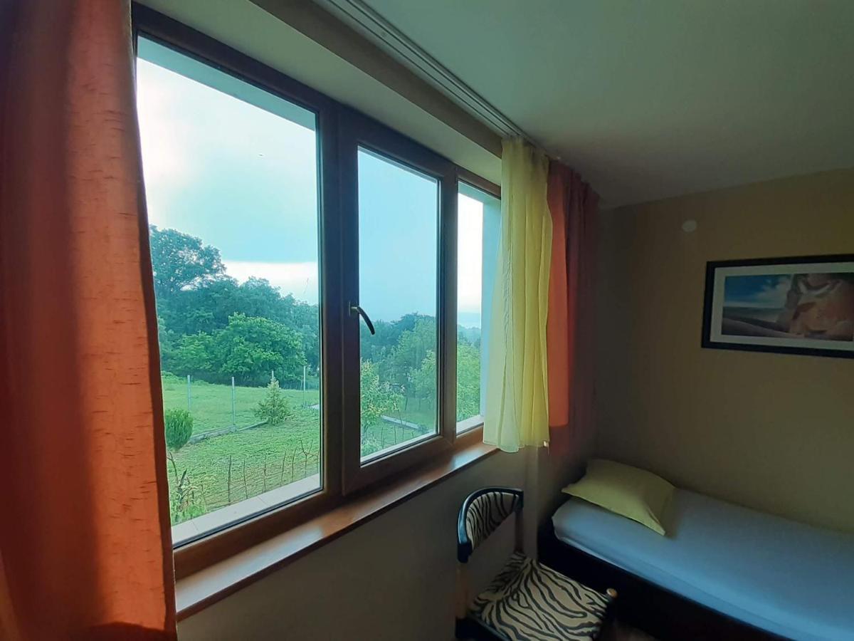 Mihaela Lake Retreat Yuvalar 外观 照片