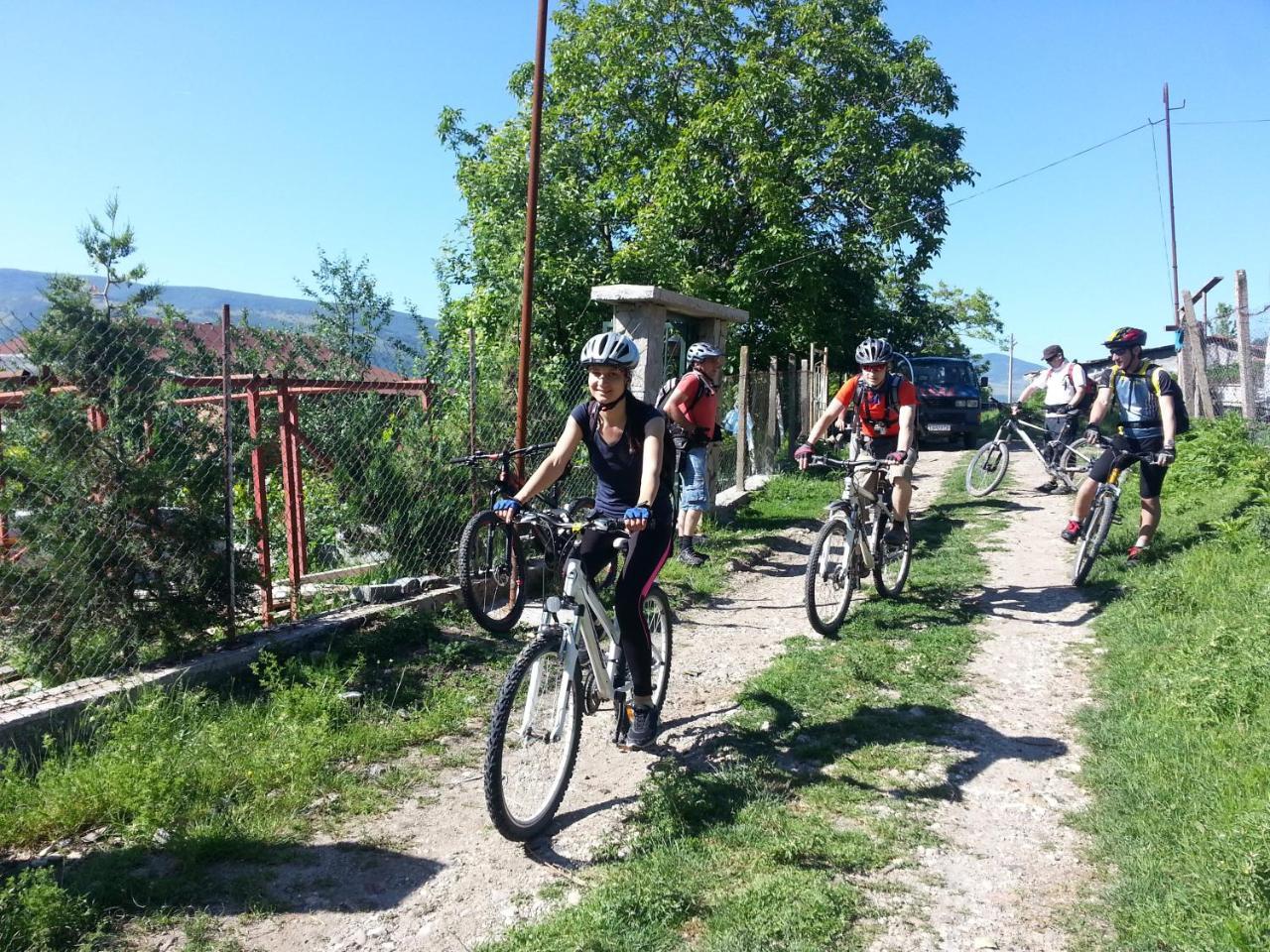 Mihaela Lake Retreat Yuvalar 外观 照片